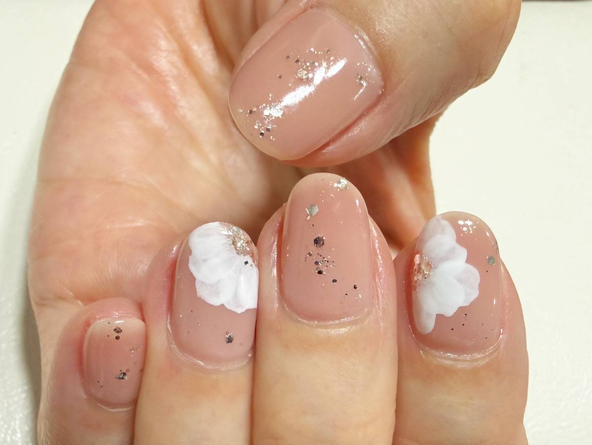 二子玉川ネイルサロン｜地爪に優しいジェルネイルならAPRIL